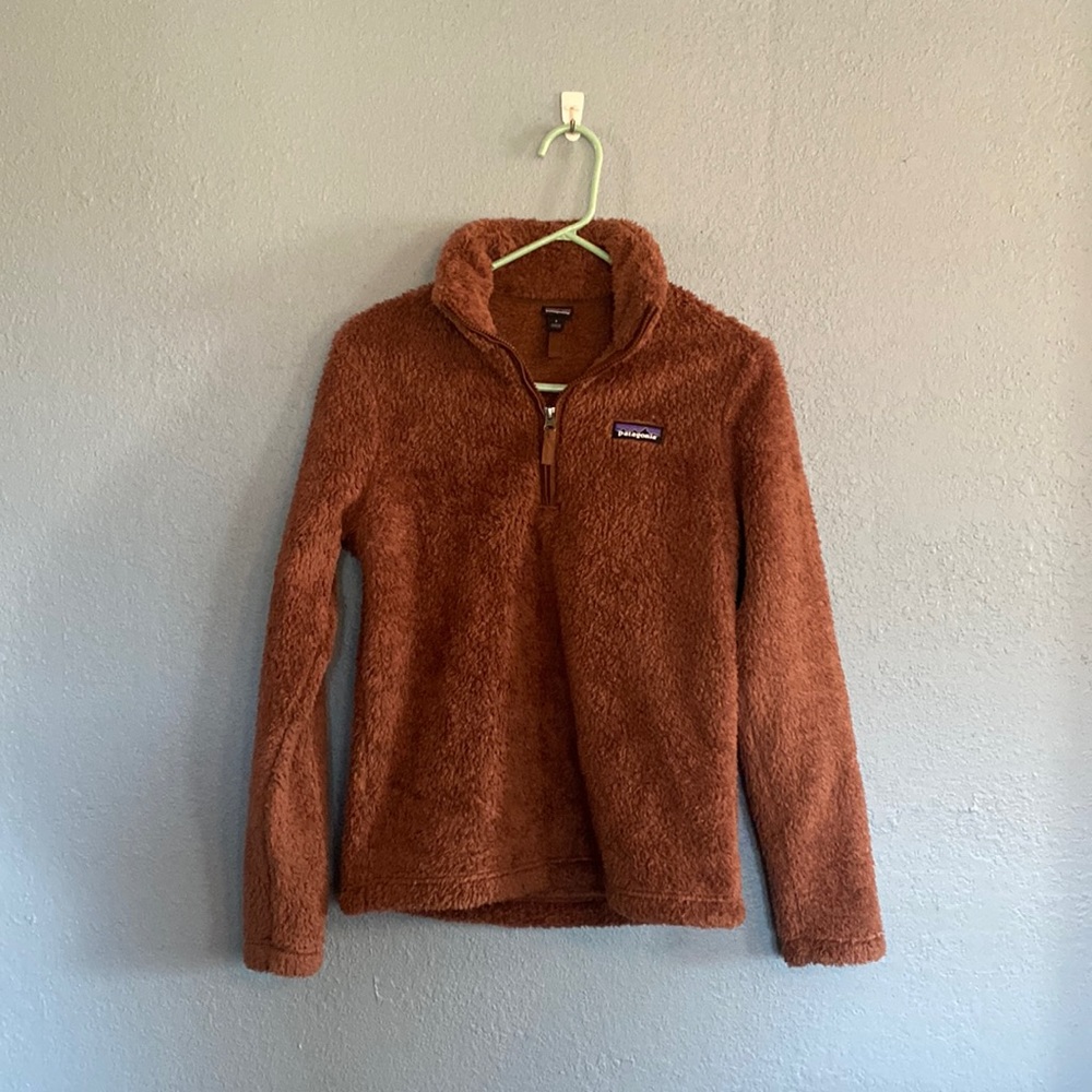 Patagonia S earthy rust colored fuzzy pullover